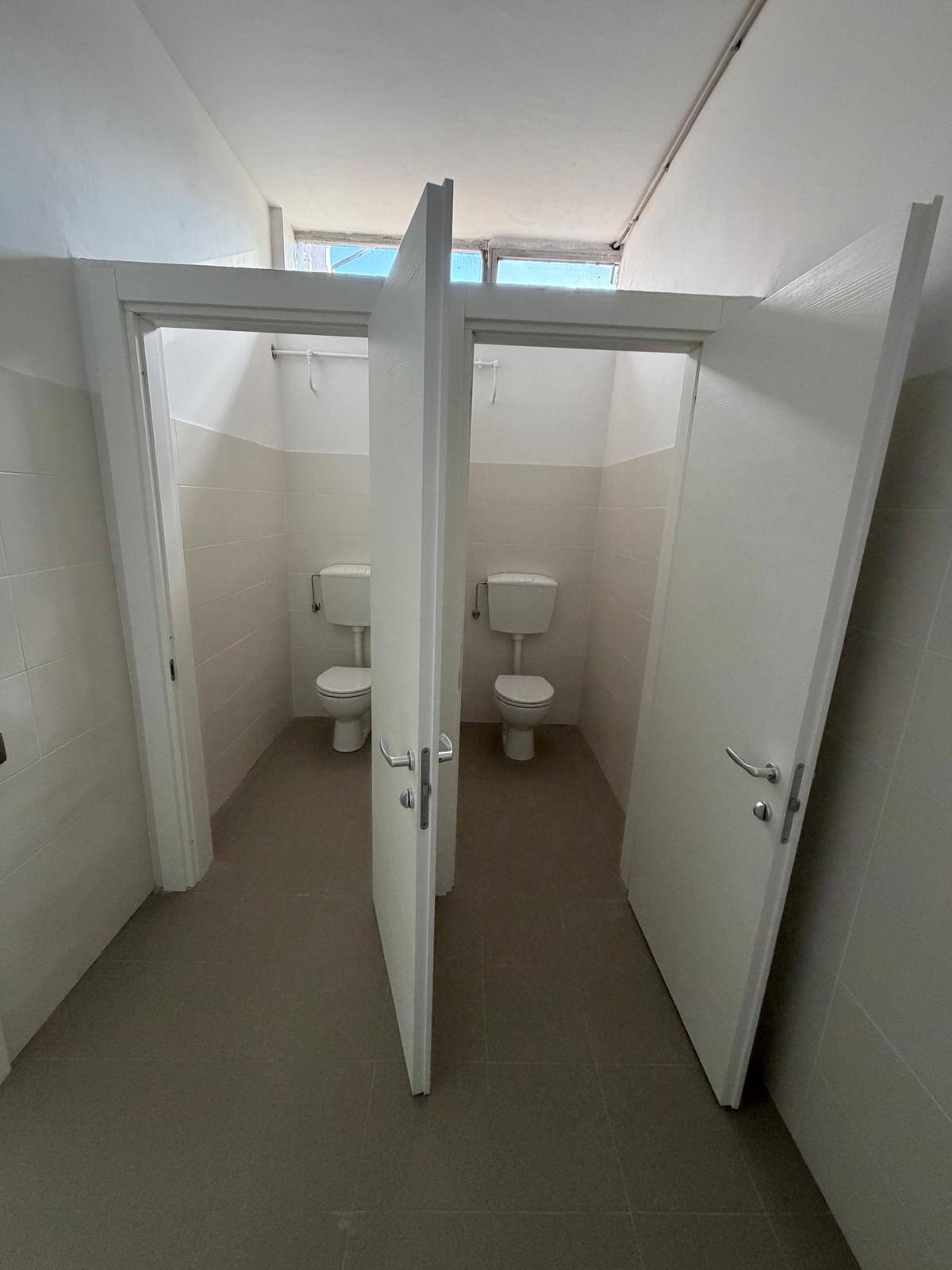 Rifacimento bagni scuola primaria